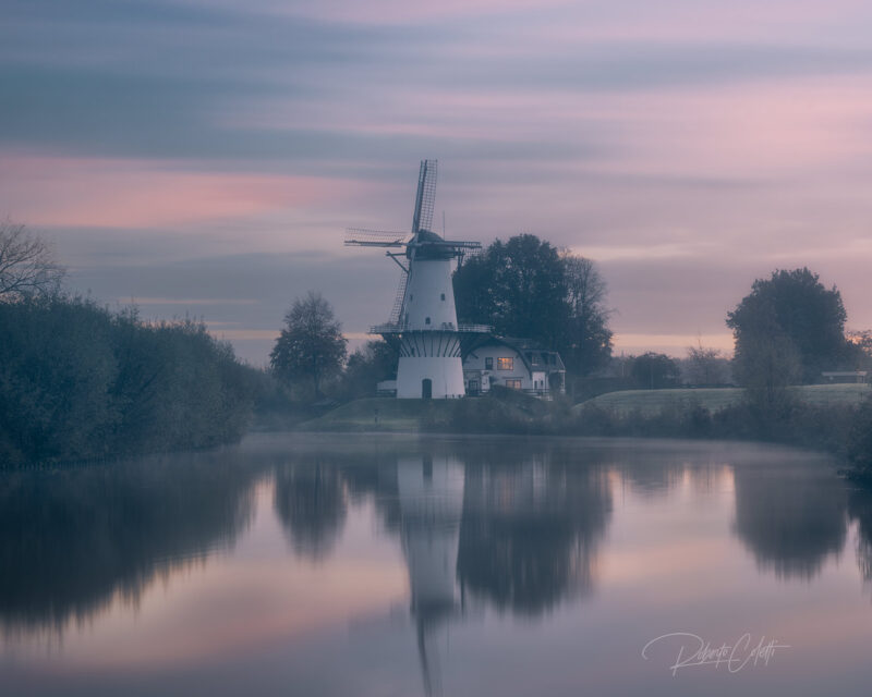 Netherlands De Vlinder Windmill Sunrise 800x640